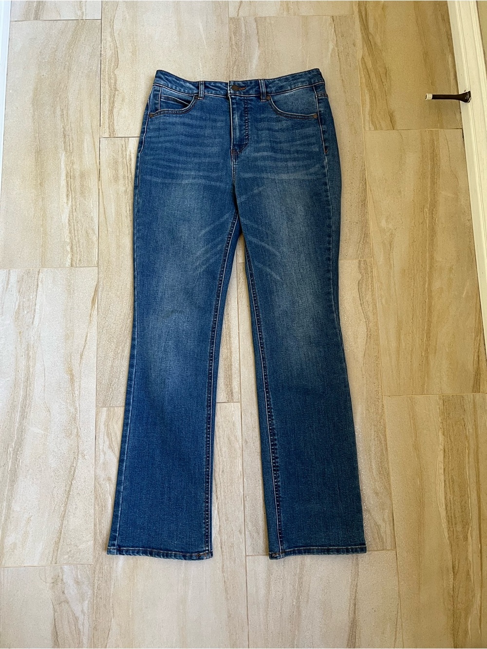 Oat New York Women's Straight-Leg Jeans in Medium Blue